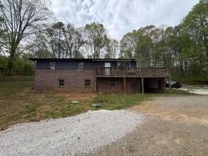 Building Photo - 2340 Hines Valley Rd