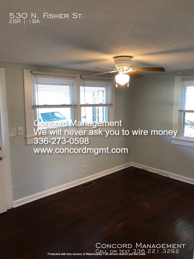 Foto del edificio - 530 N Fisher St