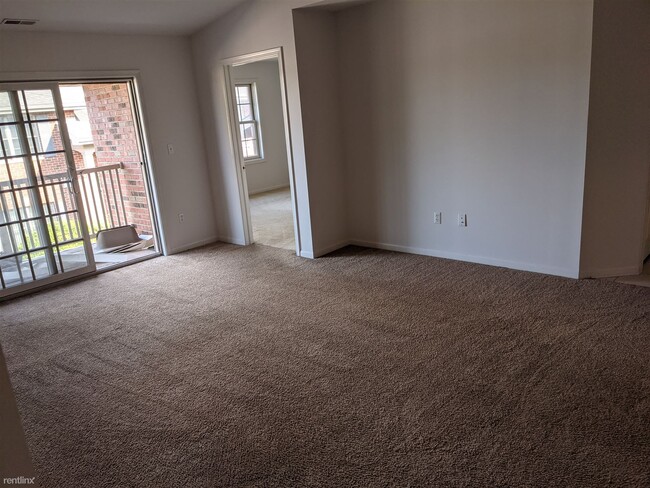 Foto del edificio - 2 br, 2 bath Condo - 545 Cambridge Ct Grea...
