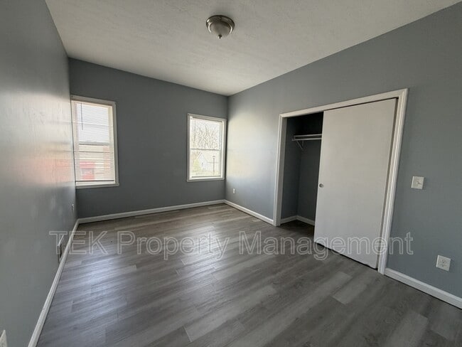 Foto del edificio - 751-757-757 W Main St