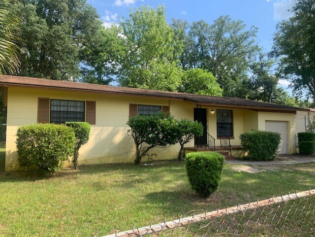 Primary Photo - 3962 Winton Dr