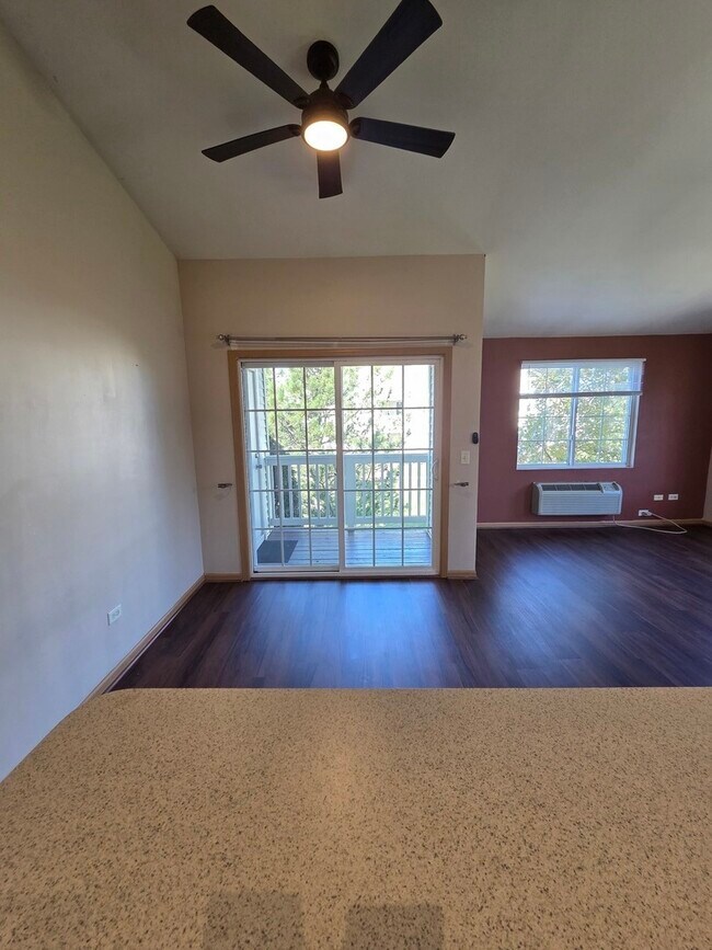 Foto del edificio - 2125 Silverstone Dr