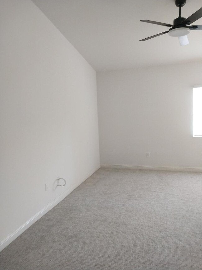 Building Photo - 10552 Pine Pointe Ave