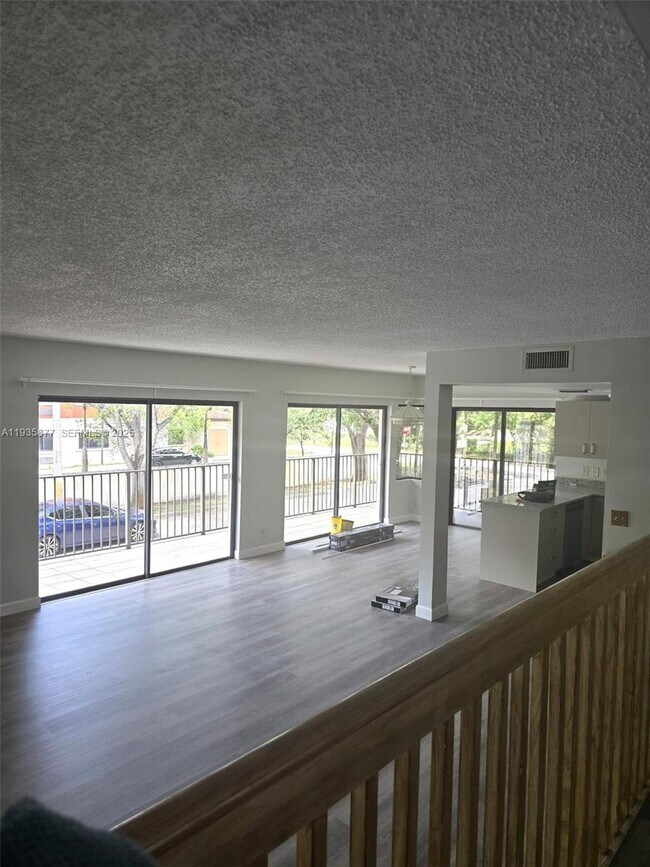 Building Photo - 4705 SW 62nd Ave