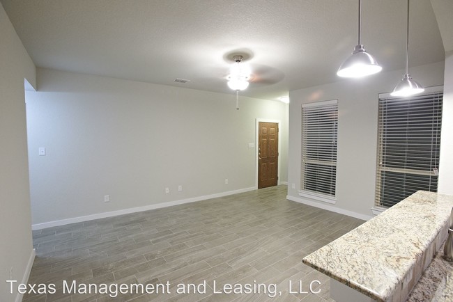 Building Photo - 7122 Faith Way