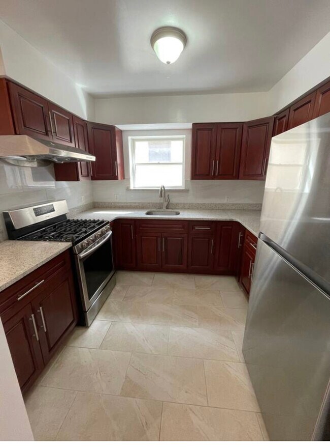 Foto del edificio - 1832 78th St