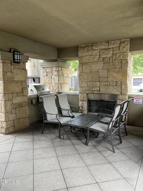Foto del edificio - 208 Riverdale Ct
