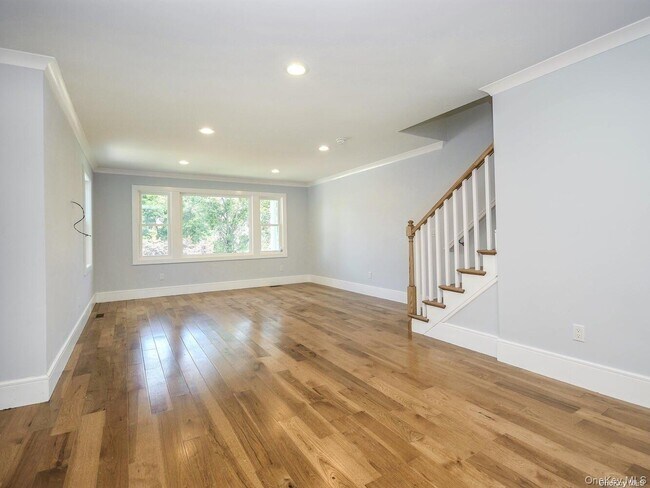 Foto del edificio - 59 Hickory Rd