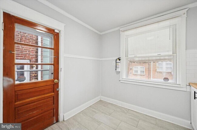 Foto del edificio - 445 Millbank Rd