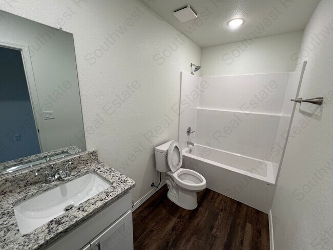 Foto del edificio - 2129 Bobwhite Ct
