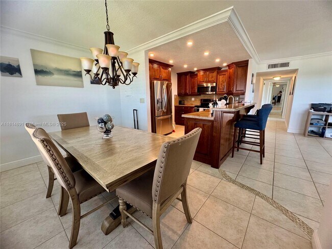 Foto del edificio - 10777 W Sample Rd