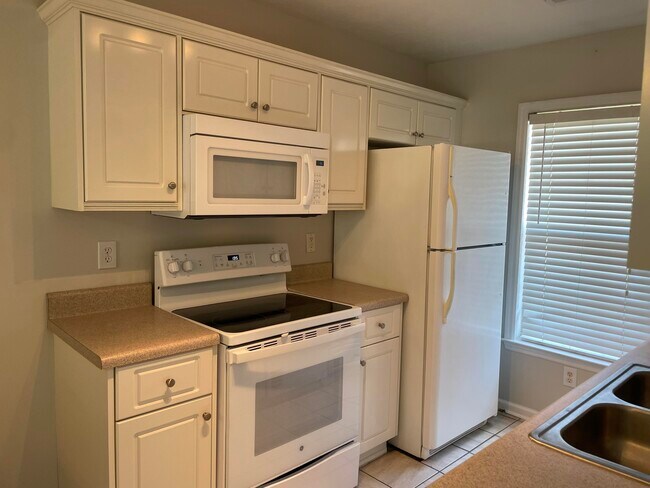 Foto del edificio - 143 Portofino Ln SW