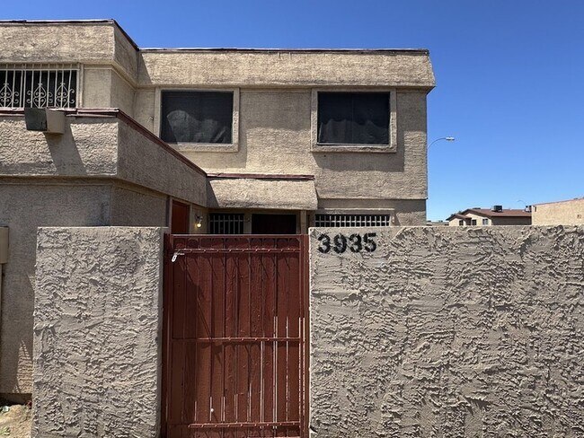 Foto del edificio - 3935 W Palomino Rd