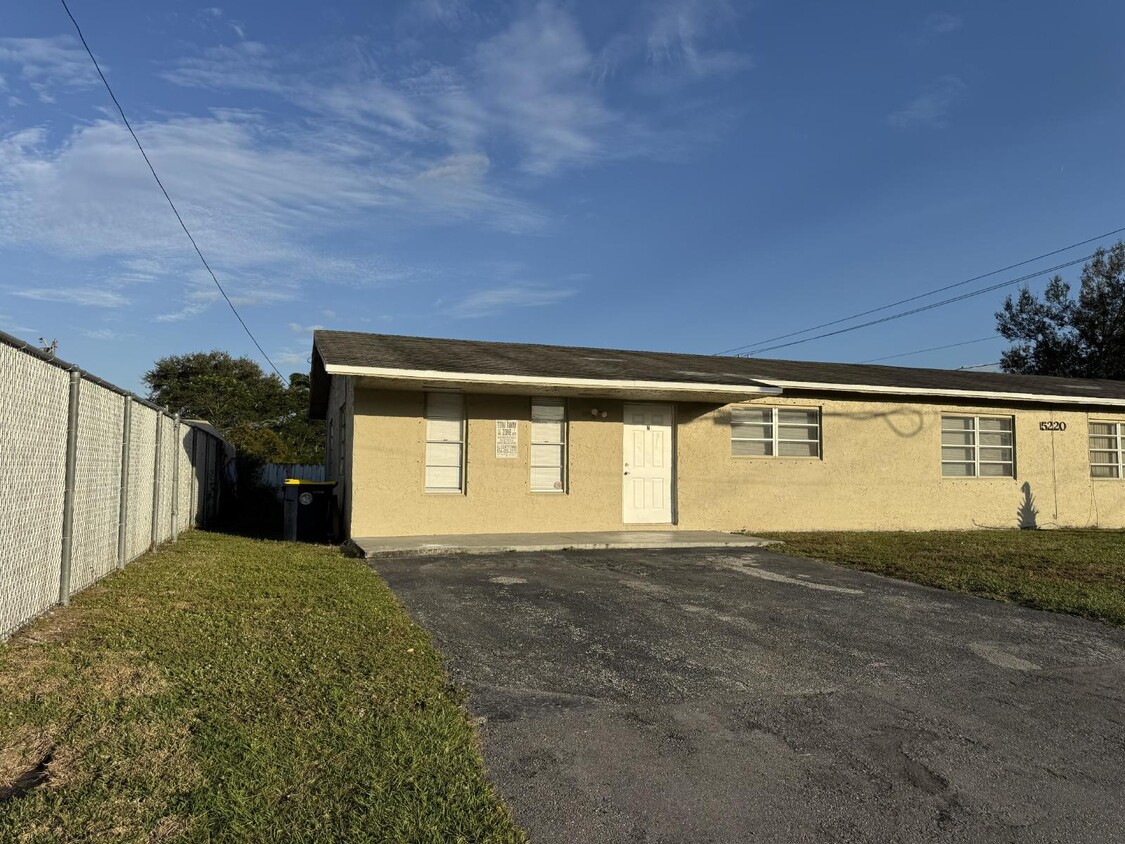 Primary Photo - 5220 SW 43 TERRACE # 1-2 DANIA BEACH, 33314