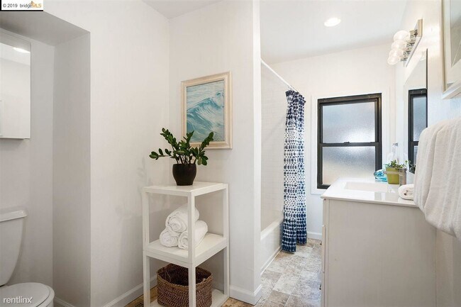 Building Photo - 1 br, 1 bath House - 4418 Virginia Avenue ...