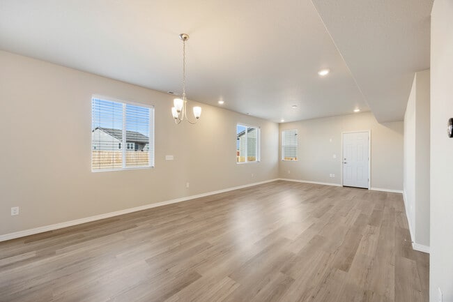 Building Photo - 10886 Rolling Peaks Dr