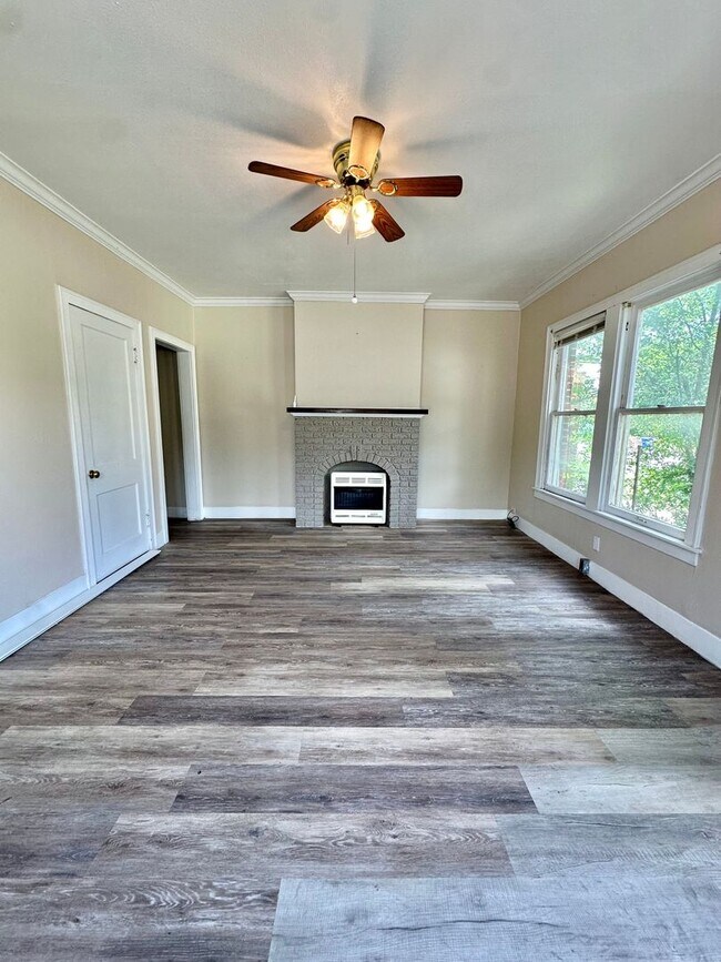 Foto del edificio - Coming Soon... 1-Bedroom Duplex in Santa Rita