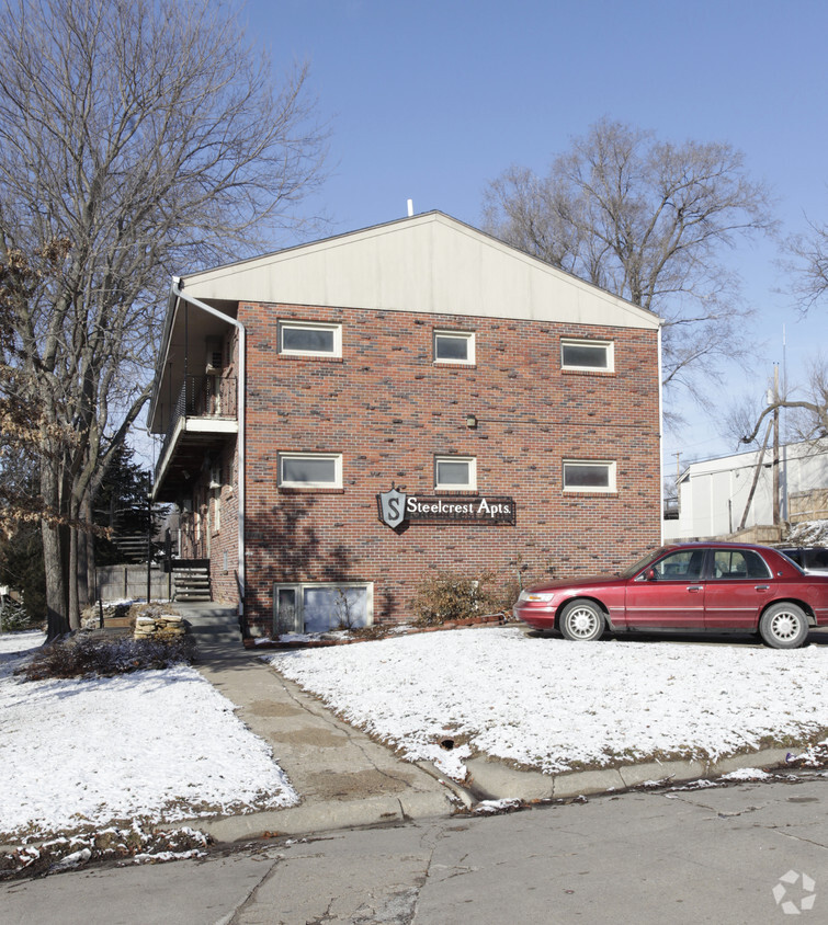Primary Photo - Steelcrest Apartments