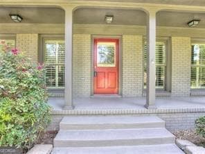 Building Photo - 5575 Lake Forrest Dr NW