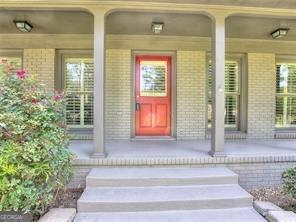 Foto del edificio - 5575 Lake Forrest Dr NW