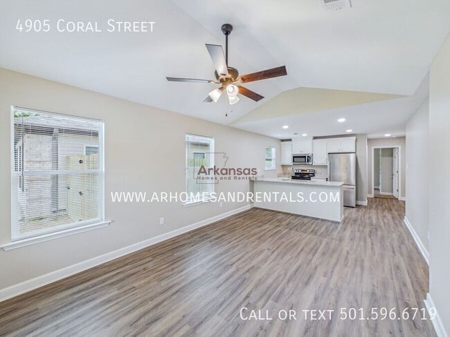 Building Photo - 4905 Coral St