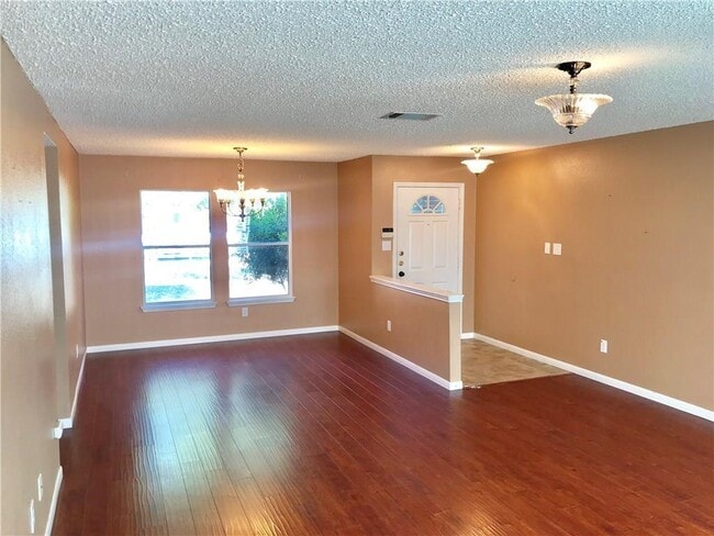 Building Photo - 2516 Stapleford Dr