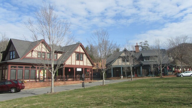 Foto del edificio - Apartment Rental in Cheshire Village