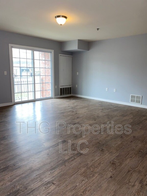 Foto principal - 916-926 South Ave