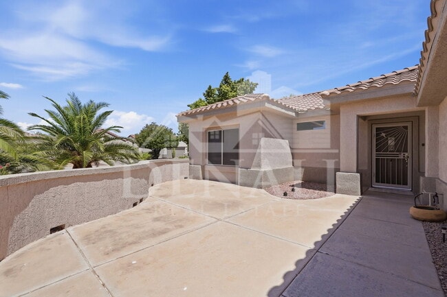 Foto del edificio - 16536 W Rock Springs Ln