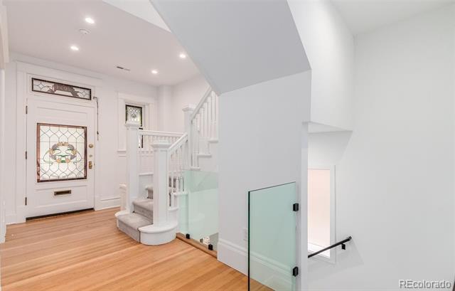 Foto del edificio - 2054 Emerson St