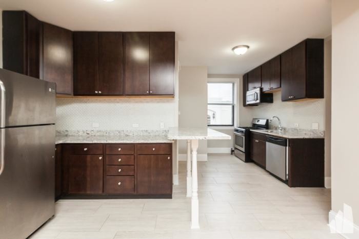 Primary Photo - 2 bedroom in Chicago IL 60625