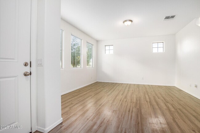 Foto del edificio - 5434 W Fulton St