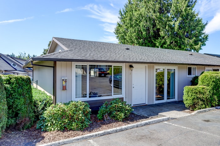 Spacious 2 Bed 1 Bath In Quiet Community - Spacious 2 Bed 1 Bath In Quiet Community