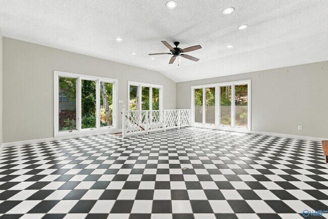 Foto del edificio - 2214 Briarcliff Rd SE