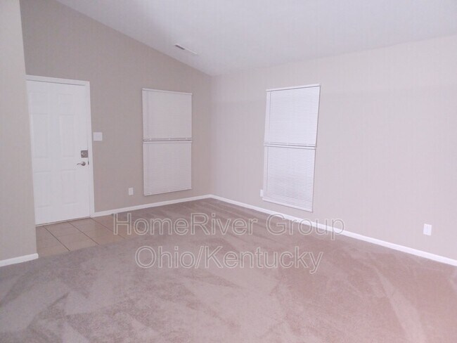 Building Photo - 849 Somerset Ct