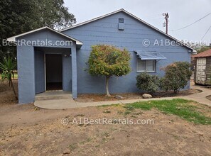 Building Photo - 5017 Parker Rd