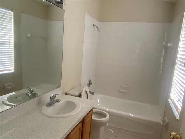 Building Photo - 18926 Duquesne Dr