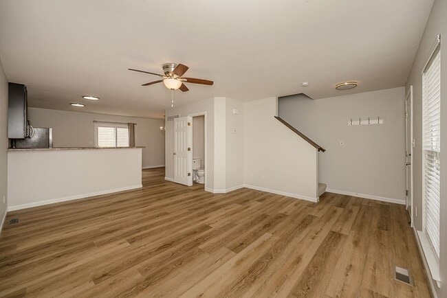 Foto del edificio - 114 Willott Square Dr