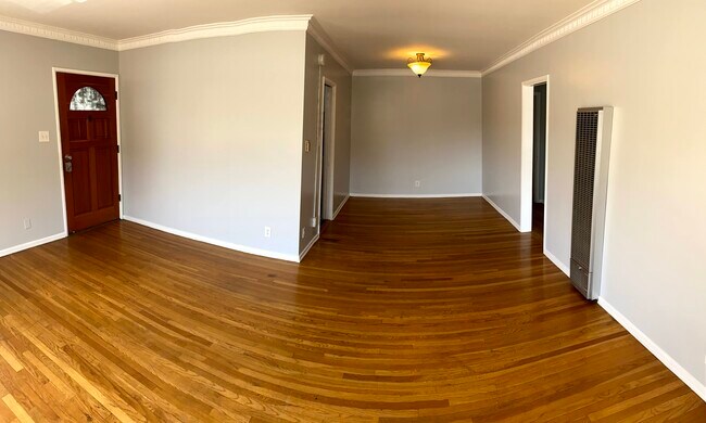 Living/Dining - 4068 9th Ave