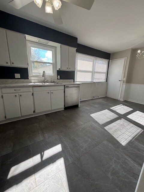 Foto del edificio - 28 Locksley Ln