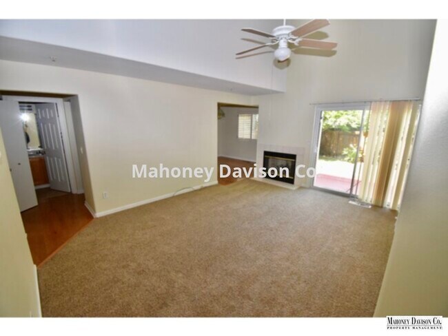 Foto del edificio - Sonoma Mtn. Townhouse