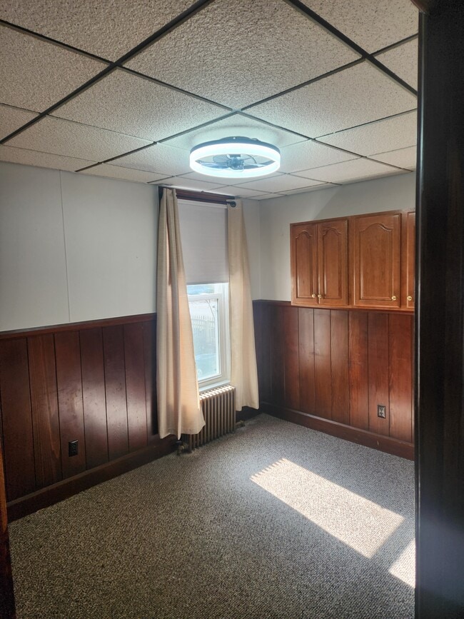 Building Photo - 368 Sweeney St