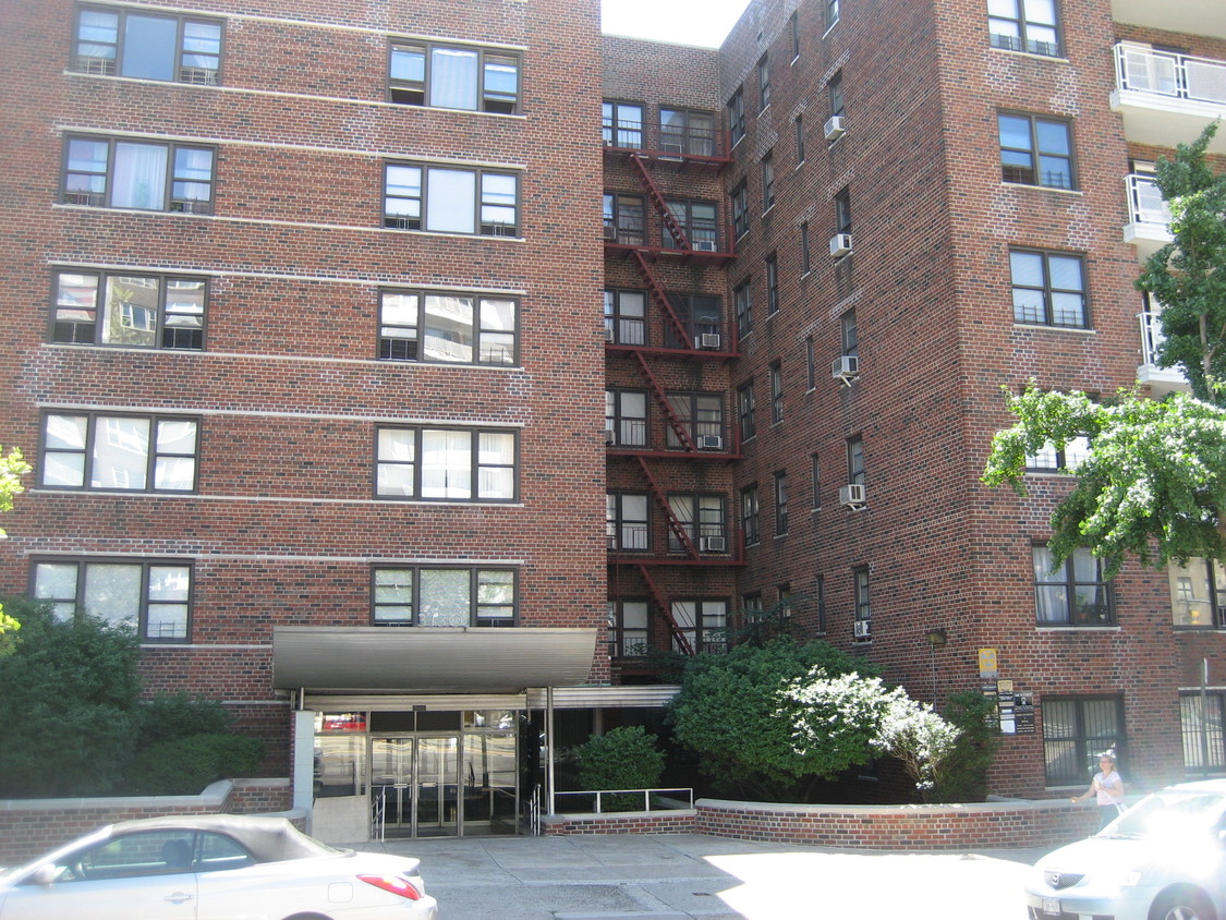 Foto principal - 3130 Grand Concourse