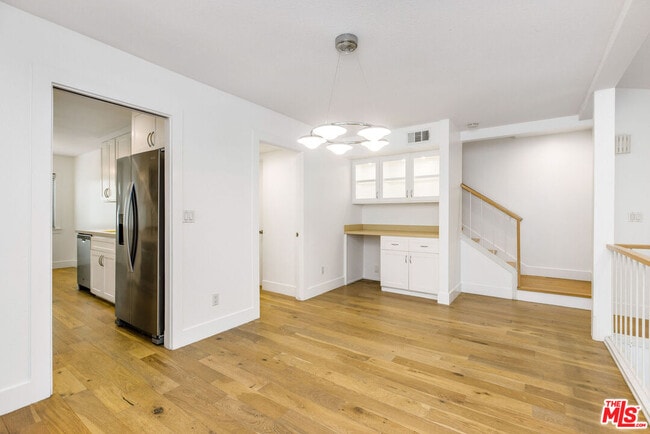 Foto del edificio - 13107 Mindanao Wy