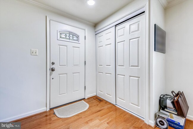 Foto del edificio - 9307 Bentridge Ave