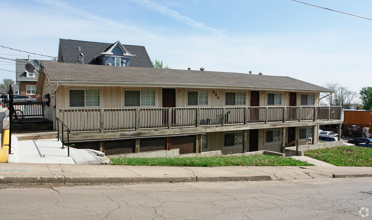 Primary Photo - 502 W 14th St