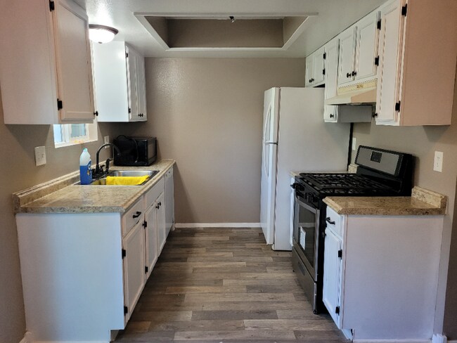 Foto del edificio - 609 Bennett Ave