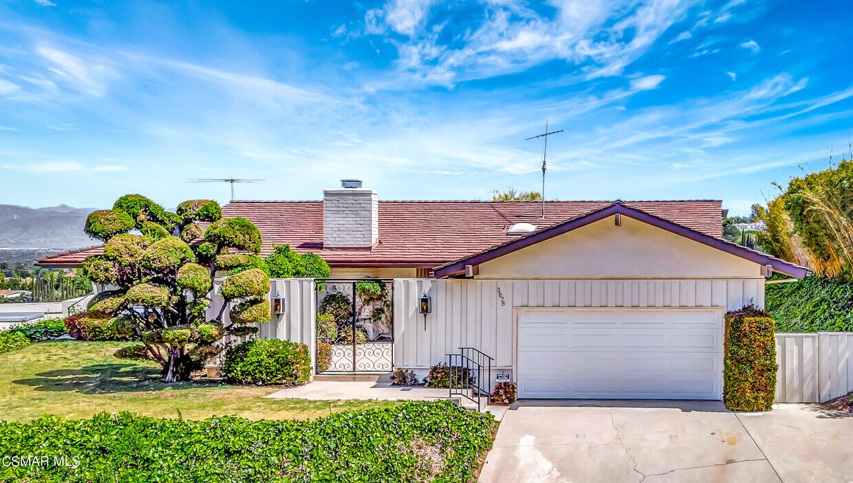 Primary Photo - 3878 Encino Hills Pl