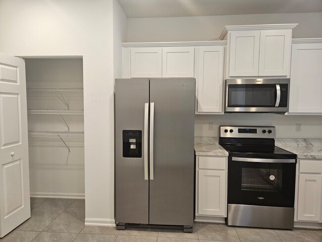 Building Photo - 4011 Bay Hawk Ct