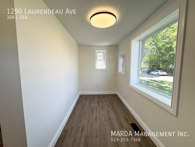 Building Photo - BRAND NEW RENO 3 BED/1 BATH HOME EAST WINDSOR + UTILITIES!